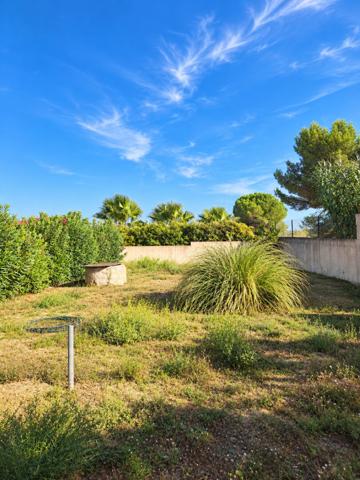 OUVEILLAN - MAISON 3 CHAMBRES - 89m² - JARDIN AVEC PISCINE SANS VIS A VIS