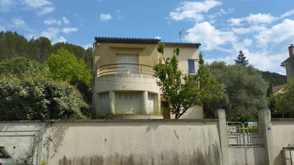 MAISON DE STYLE ART DECO