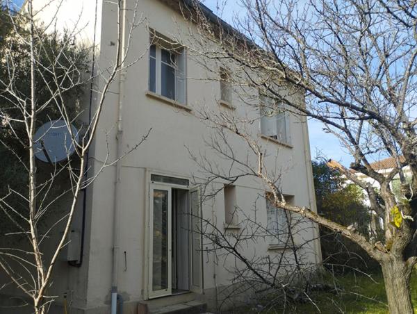 MAISON DE STYLE ART DECO