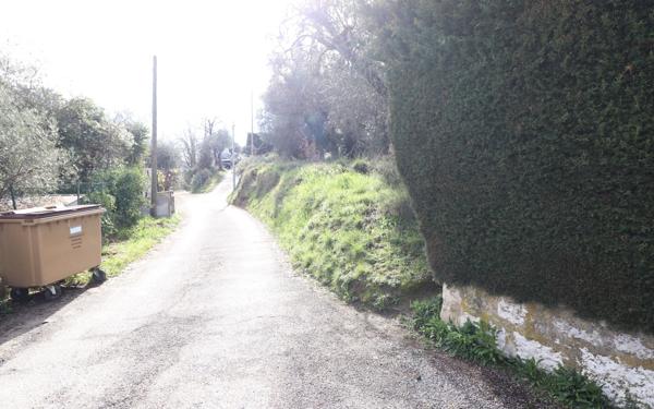 Terrain à vendre    Contes