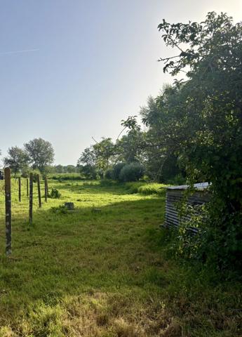 Terrain – 1380 m² environ à Saint-Joachim (ref : 79333M)