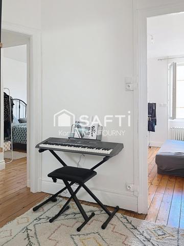 Maison avec courette état impécable