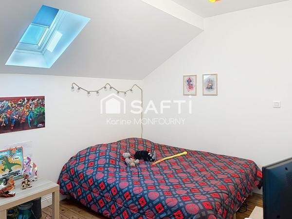 Maison avec courette état impécable