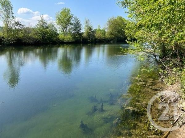 terrain à vendre 1670 m2 NAINTRE - 86