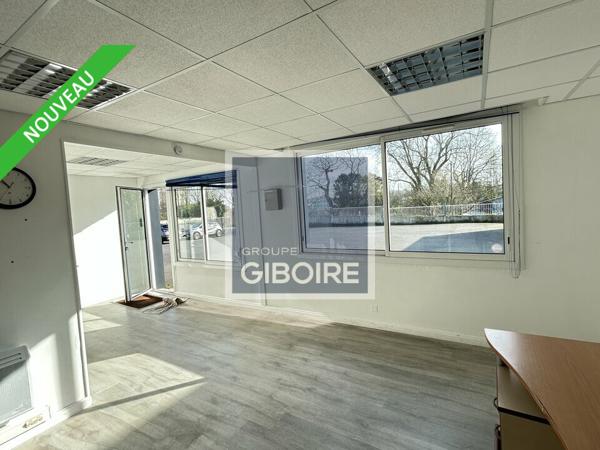 Local d'activites 630 m² à louer CHTEAUBOURG (réf : 35.7139)