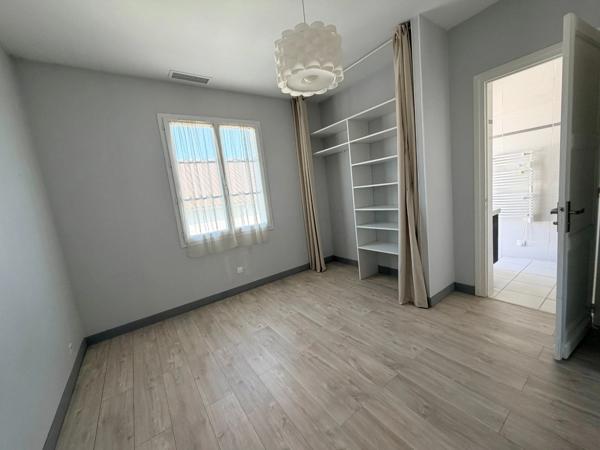 Maison Art Déco (DPE C) avec piscine chauffée dans quartier prisé de MONT DE MARSAN (40)