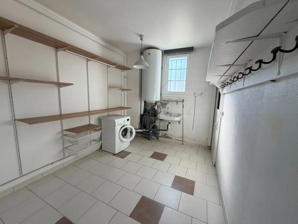 Maison Art Déco (DPE C) avec piscine chauffée dans quartier prisé de MONT DE MARSAN (40)