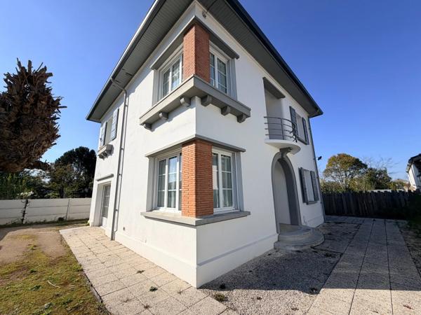 Maison Art Déco (DPE C) avec piscine chauffée dans quartier prisé de MONT DE MARSAN (40)