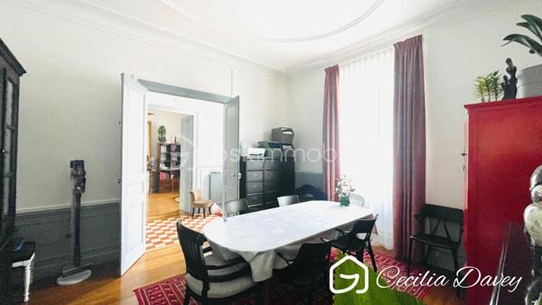 Maison ancienne de 274 m²