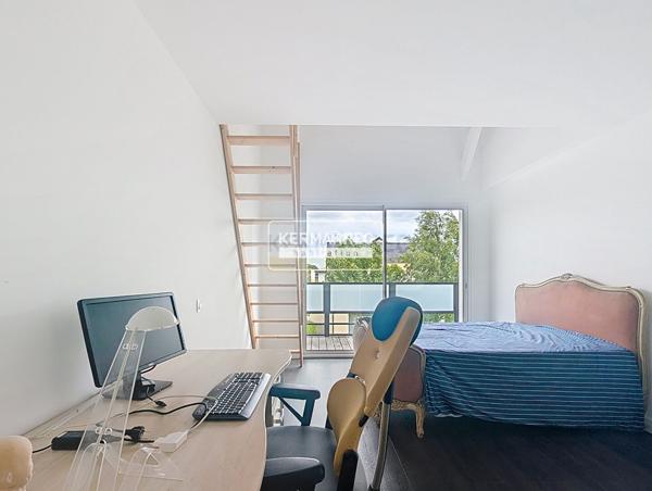 Maison 8 pièces – 241 m² environ à Montgermont (ref : 40614)
