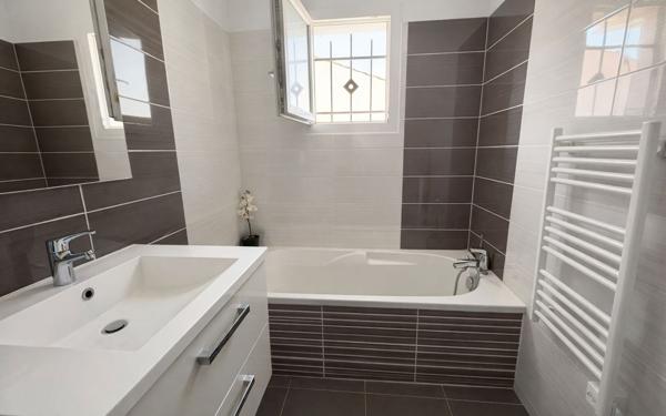 Maison à vendre    4 pièces •  Villegailhenc