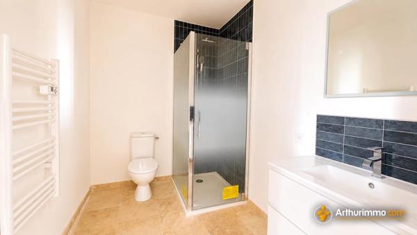 Vente                                                      Appartement
                        
                     2 pièces                      36 m2                     à Pourrières