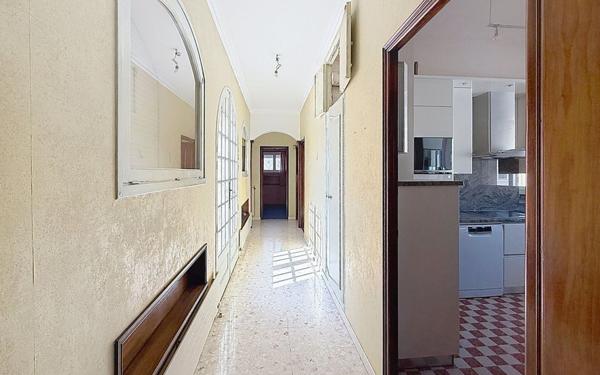 Maison à vendre    7 pièces • 225 m2 Lunel