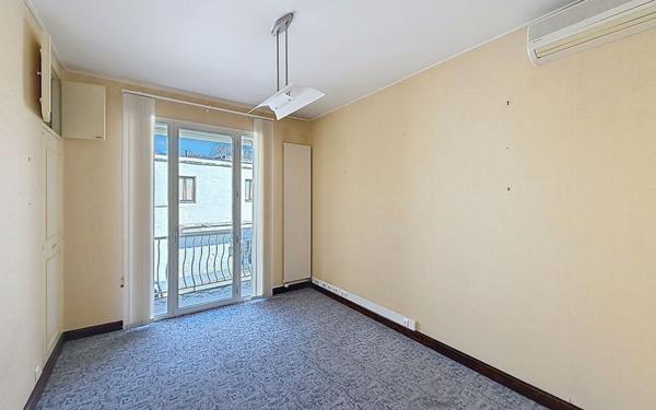 Maison à vendre    7 pièces • 225 m2 Lunel