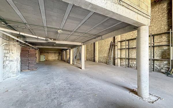 Maison à vendre    7 pièces • 225 m2 Lunel