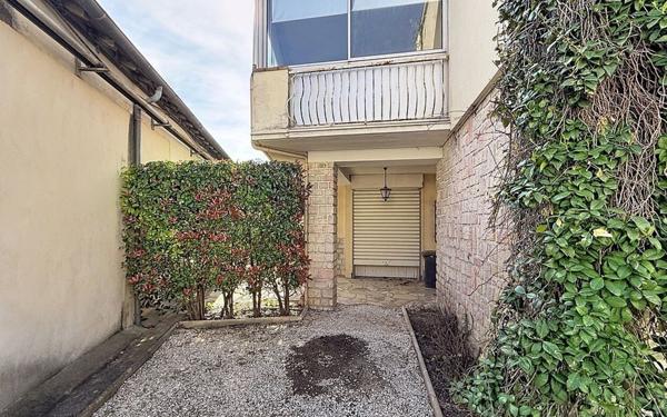 Maison à vendre    7 pièces • 225 m2 Lunel