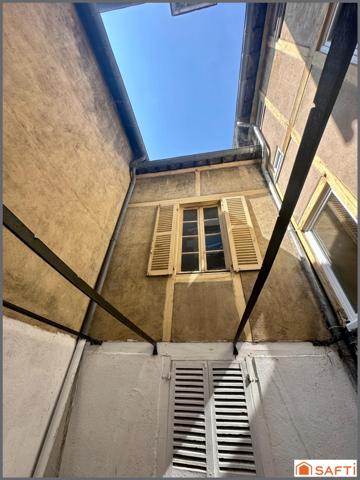 Appartement centre ville 1er étage avec ascenseur