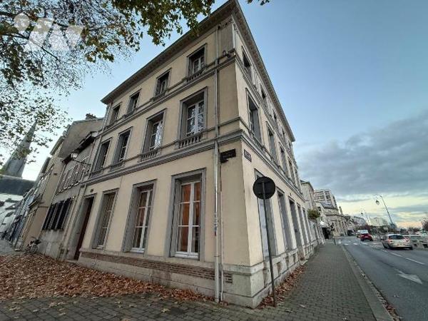 Appartement à vendre à Troyes (10000) ? Aube (10)

Situé au rez-de-chaussée d'une copropriété...