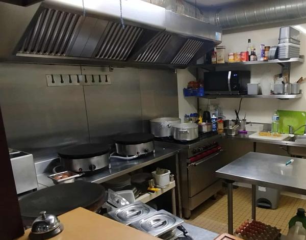 Fonds de commerce – Crêperie Restaurant en plein cœur de Saint Nazaire – Emplacement n°1