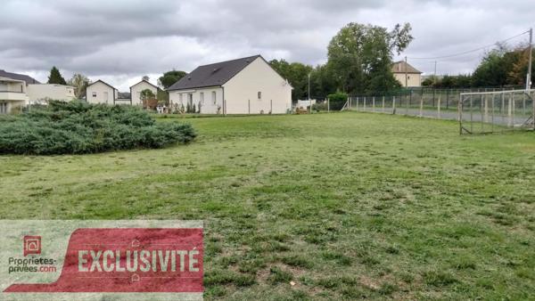 TERRAIN DE 1 021 m² À MALEMORT (19360)
