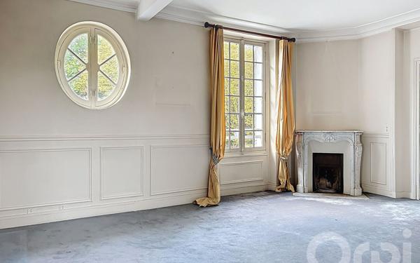 Maison à vendre    6 pièces •  La Varenne - Saint-Maur-des-Fossés