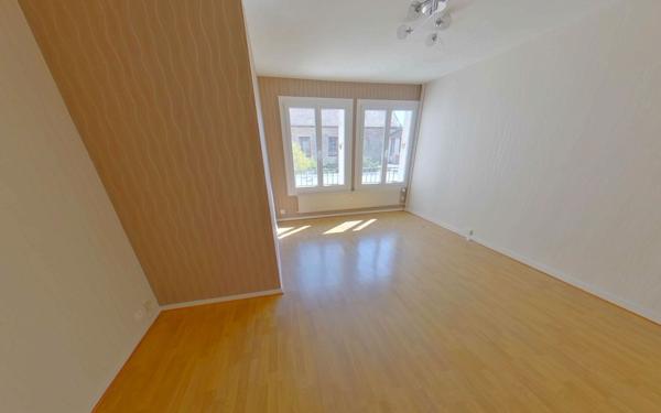 Appartement à louer    3 pièces • 82,40 m2 Ay