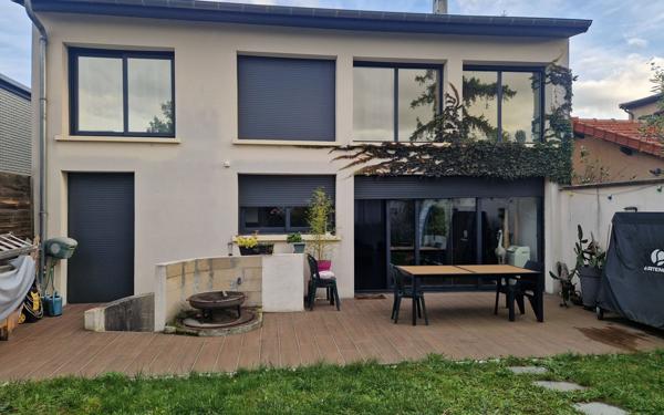 Maison à vendre    4 pièces • 111 m2 Saint-Maur-des-Fossés