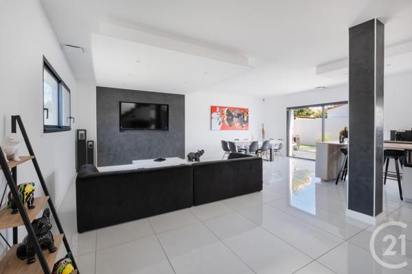 Maison à vendre  5 pièces - 137,46 m2 LUNEL - 34