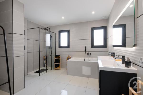 Maison à vendre  5 pièces - 137,46 m2 LUNEL - 34