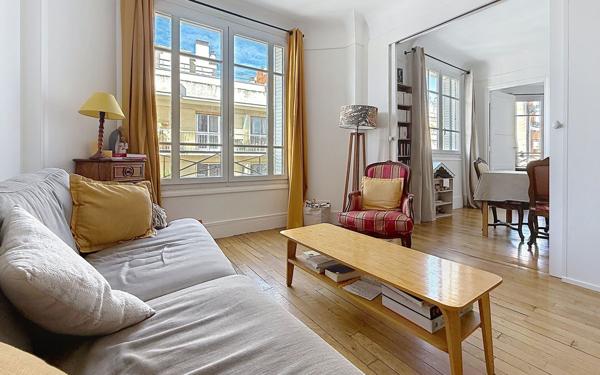Appartement à vendre    3 pièces • 66,07 m2 Paris 13