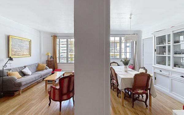 Appartement à vendre    3 pièces • 66,07 m2 Paris 13