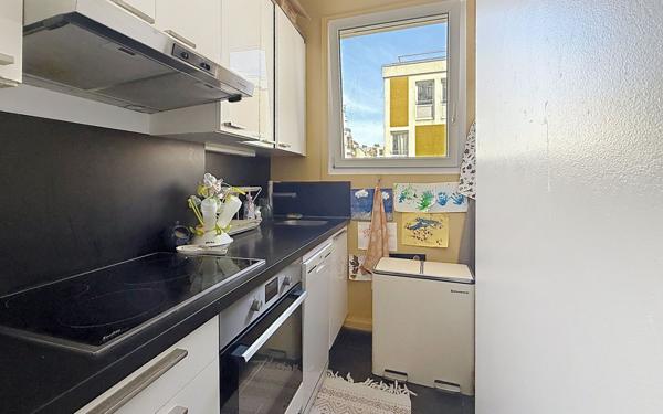 Appartement à vendre    3 pièces • 66,07 m2 Paris 13