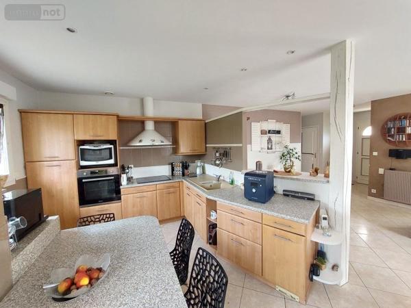 Maison à vendre à Cossé-le-Vivien en Mayenne (53230), ref : 53032-1080