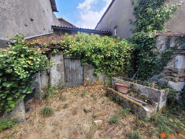 Ancien chai à réhabiliter entièrement