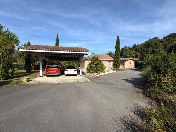 MAISON CONTEMPORAINE 4 PIECES AVEC SPA ET DEPENDANCES