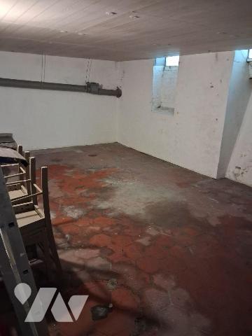 A VENDRE 
A seulement 5 minutes de la plage, découvrez cet immeuble en excellent état parfaite...