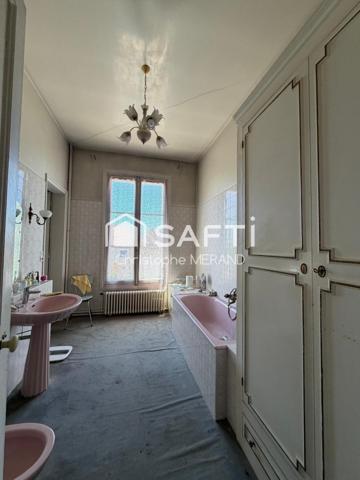 Demeure bourgeoise de caractère au cœur de CHATELLERAULT