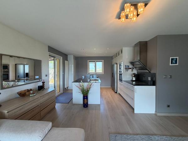 Maison de plain-pied 102 m² - Vue lac de Machilly - Sous-sol complet