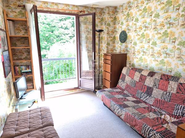 Maison Saint Germain En Laye 7 pièce(s) 140 m2 672 500 € **  - Référence  18474