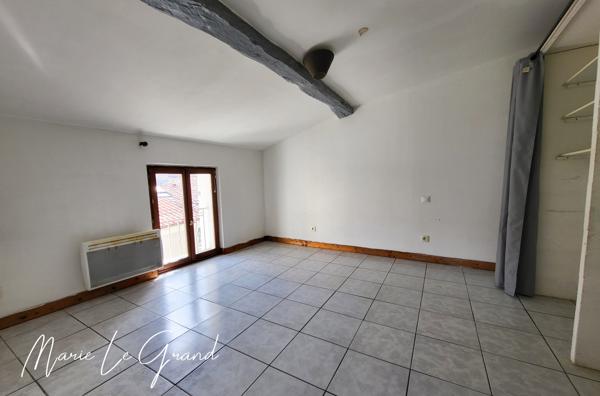 Immeuble
        
        - 164 m² Exclusivité 260 000 € *