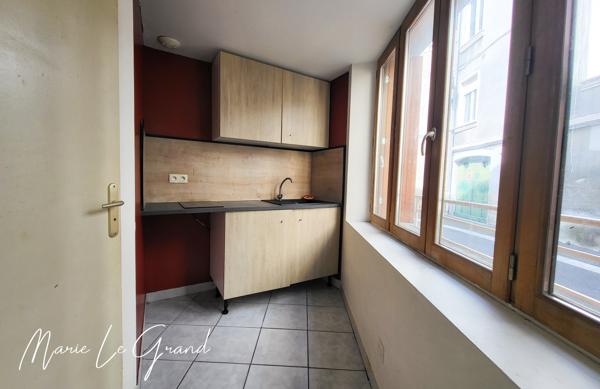 Immeuble
        
        - 164 m² Exclusivité 260 000 € *