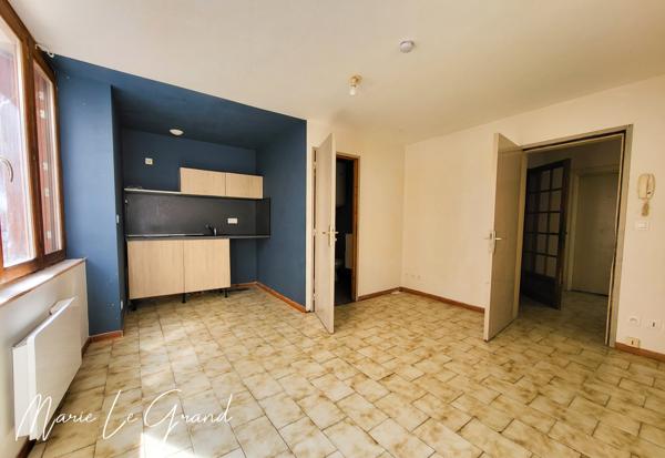 Immeuble
        
        - 164 m² Exclusivité 260 000 € *