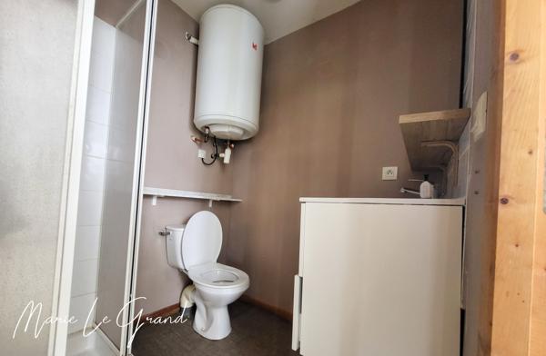 Immeuble
        
        - 164 m² Exclusivité 260 000 € *