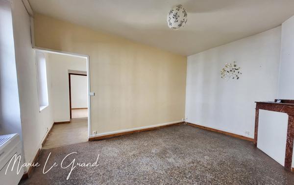 Immeuble
        
        - 164 m² Exclusivité 260 000 € *