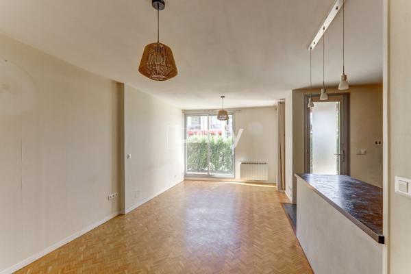Appartement t3 75m² avec terrasse 30 m² en résidence sécurisée