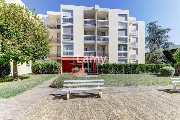 Appartement t3 75m² avec terrasse 30 m² en résidence sécurisée