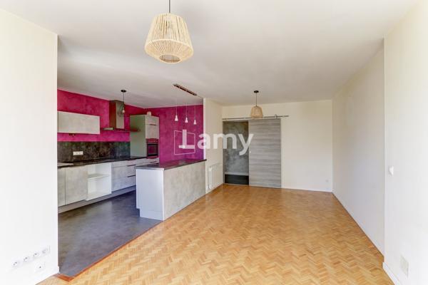 Appartement t3 75m² avec terrasse 30 m² en résidence sécurisée