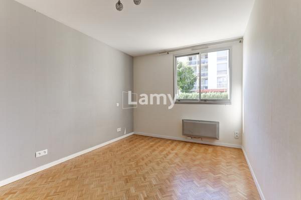 Appartement t3 75m² avec terrasse 30 m² en résidence sécurisée