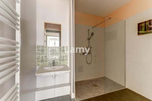 Appartement t3 75m² avec terrasse 30 m² en résidence sécurisée