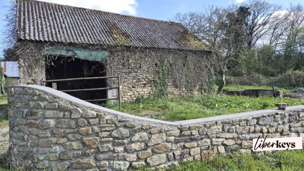 Longère à rénover à Plessala